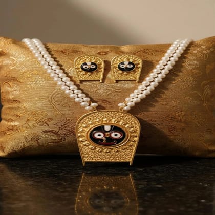 ELAYNE Jagannath Pearl Heritage Set ELAYNE Jagannath Pearl Heritage Set