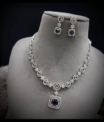 Ladymania Green Alloy Necklace Set ( Pack of 1 )