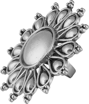 Darshini Designs party wear ring