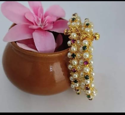 Premium quality moti bangles