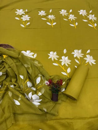 Pure Cotton Unstitched Suit With Chiffon Dupatta-As shown in picture / 2.5 mtr each / Pure cotton with chiffon dupatta