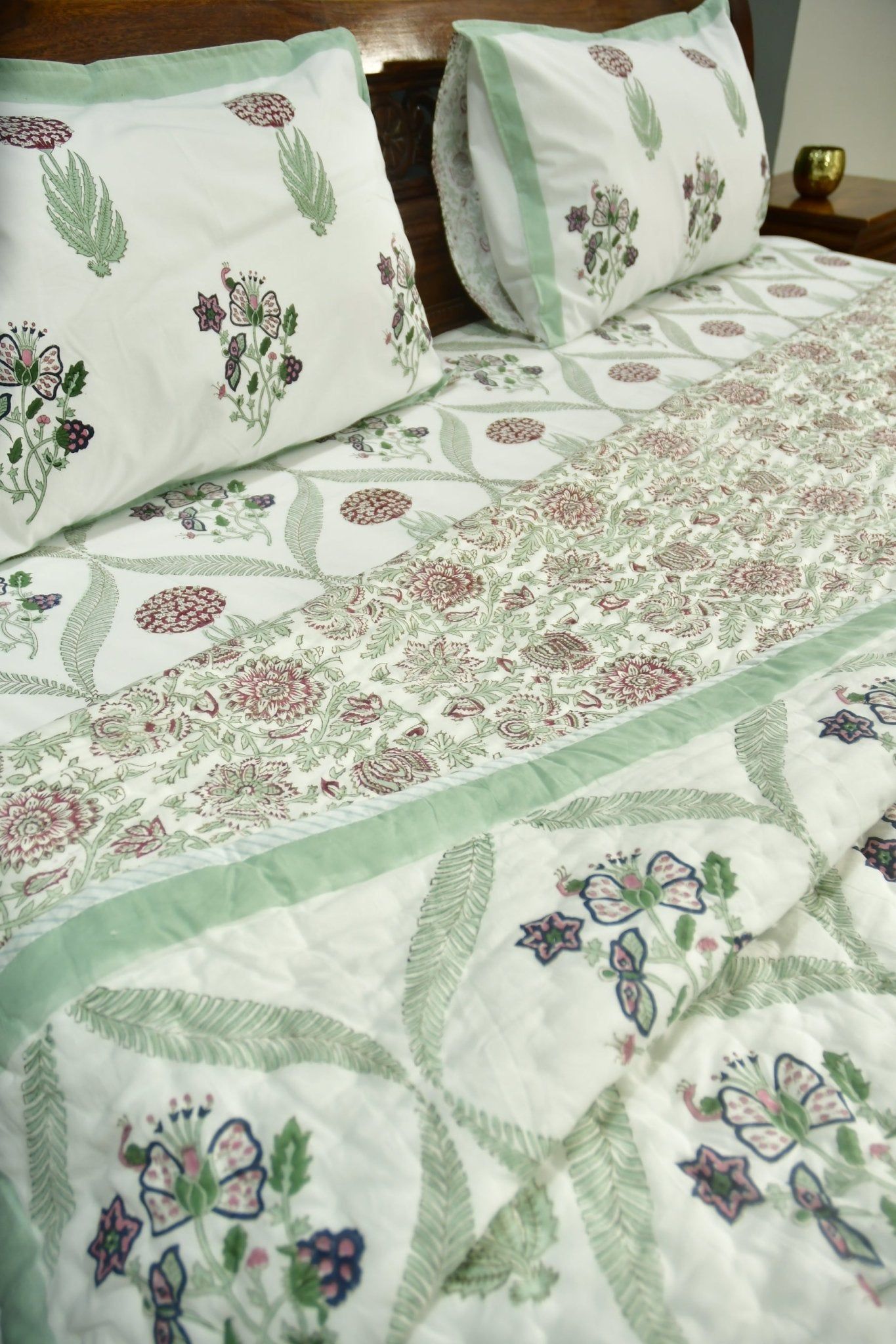 Butterfly & Floral Bedding Set with Quilt Super King (108*108 inches) bedsheet + King (90x108 inches) quilted bedcover