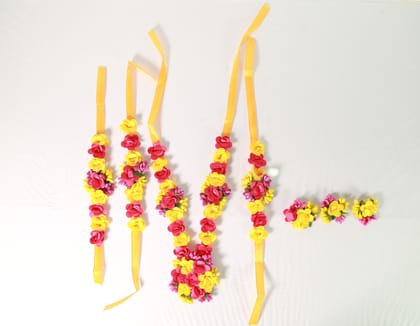 Handcrafted Haldi Jewellery Set | Traditional Floral Bridal Jewellery | Elegant Haldi Ceremony & Wedding Accessory Handcrafted Haldi Jewellery Set | Traditional Floral Bridal Jewellery | Elegant Haldi Ceremony & Wedding Accessory