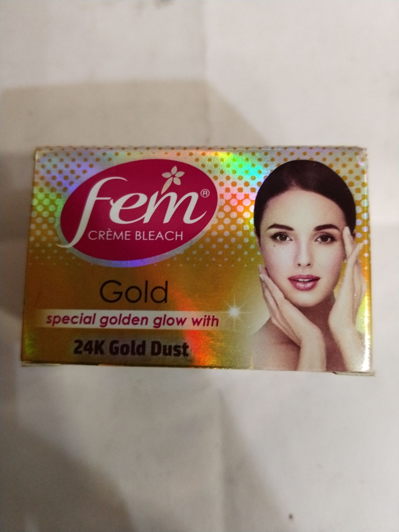Fem Crème bleach Gold Special golden glow with 24k gold dust 