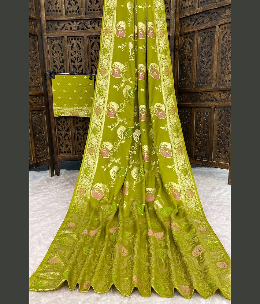 fab woven Art Silk Woven Design Kanjeevaram Sarees With Unstitched Blouse Piece ( LightGreen )