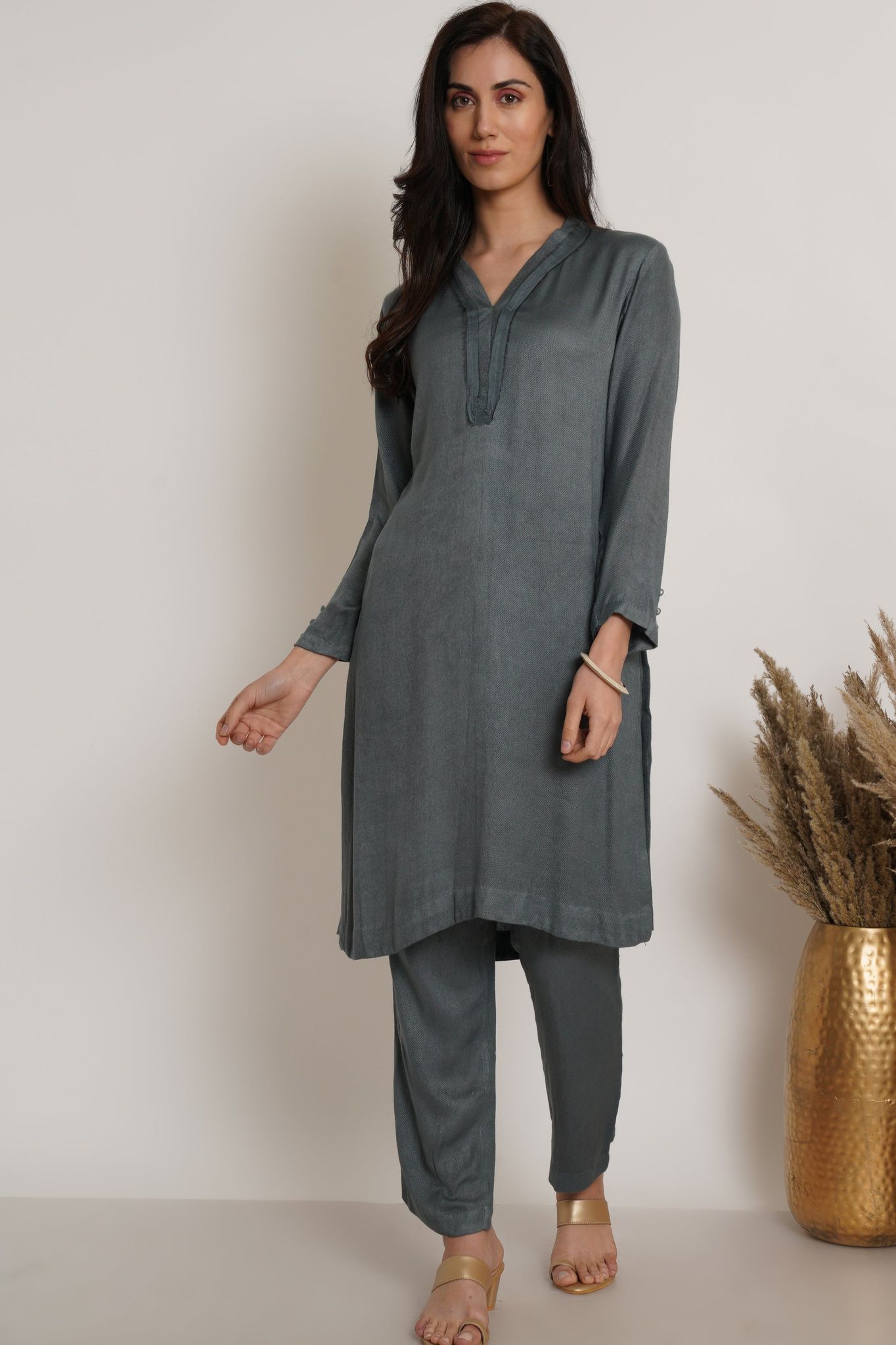 Grey Ruffle Plain Kurta Set Of 2-S