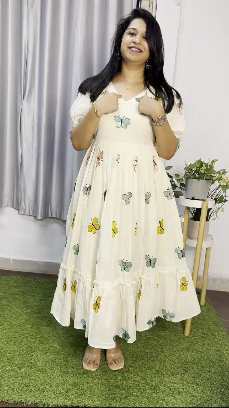 Women White Cotton Butterfly Embroidery Middi Gown-S