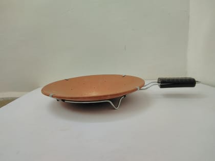 Clay Pan with Handle