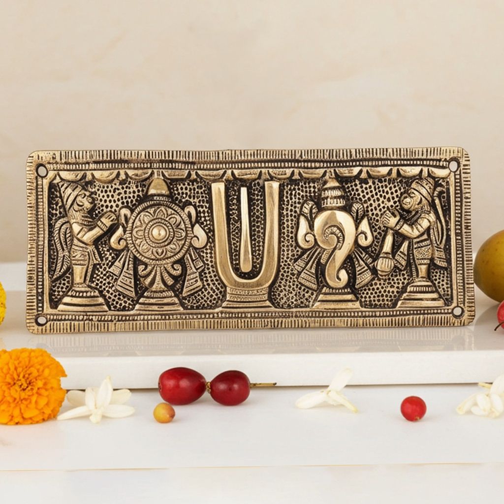Brass Showpiece Wall Hanging Shank Chakra God Idol Statue, Length : 7.6 Inch (BSMAS1586 C)