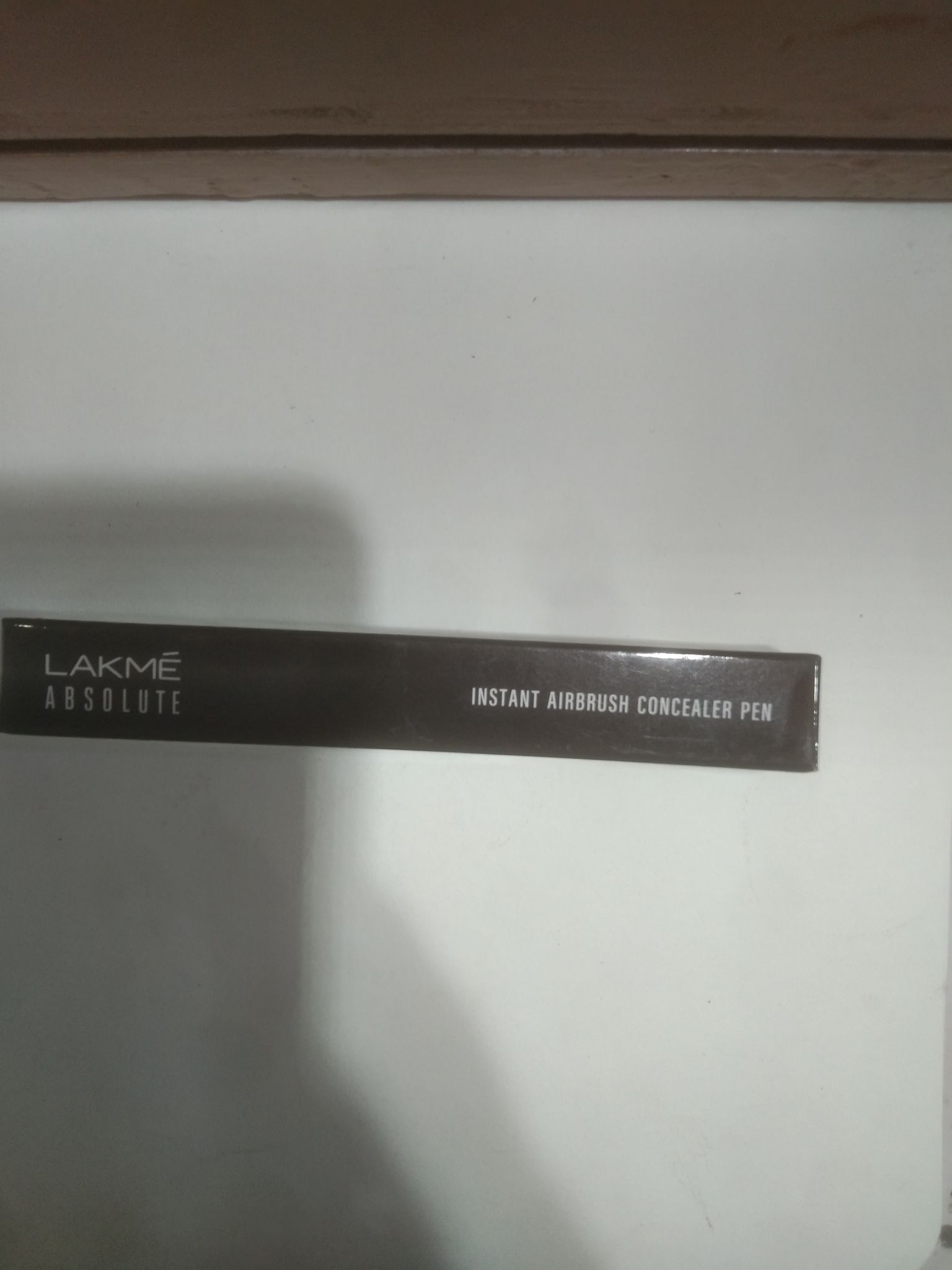 Lakme absolute instant airbrush pen beige