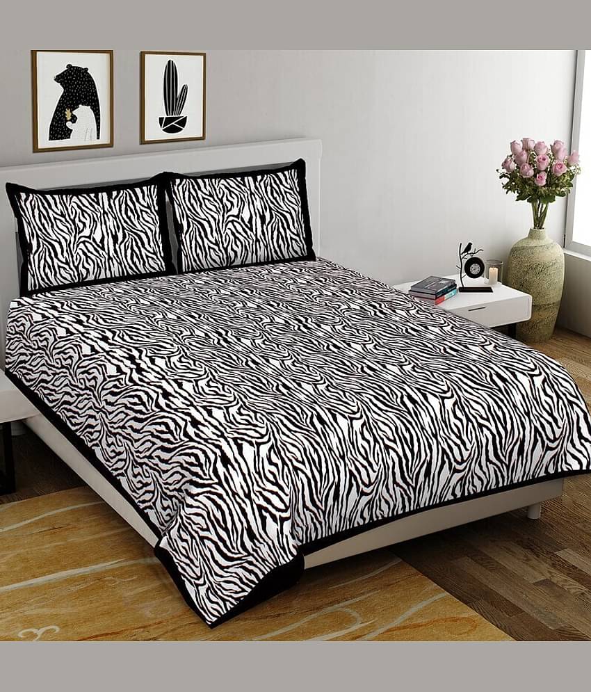 CLOTHORO Cotton 1 Double King Bedsheet with 2 Pillow Covers ( Black )