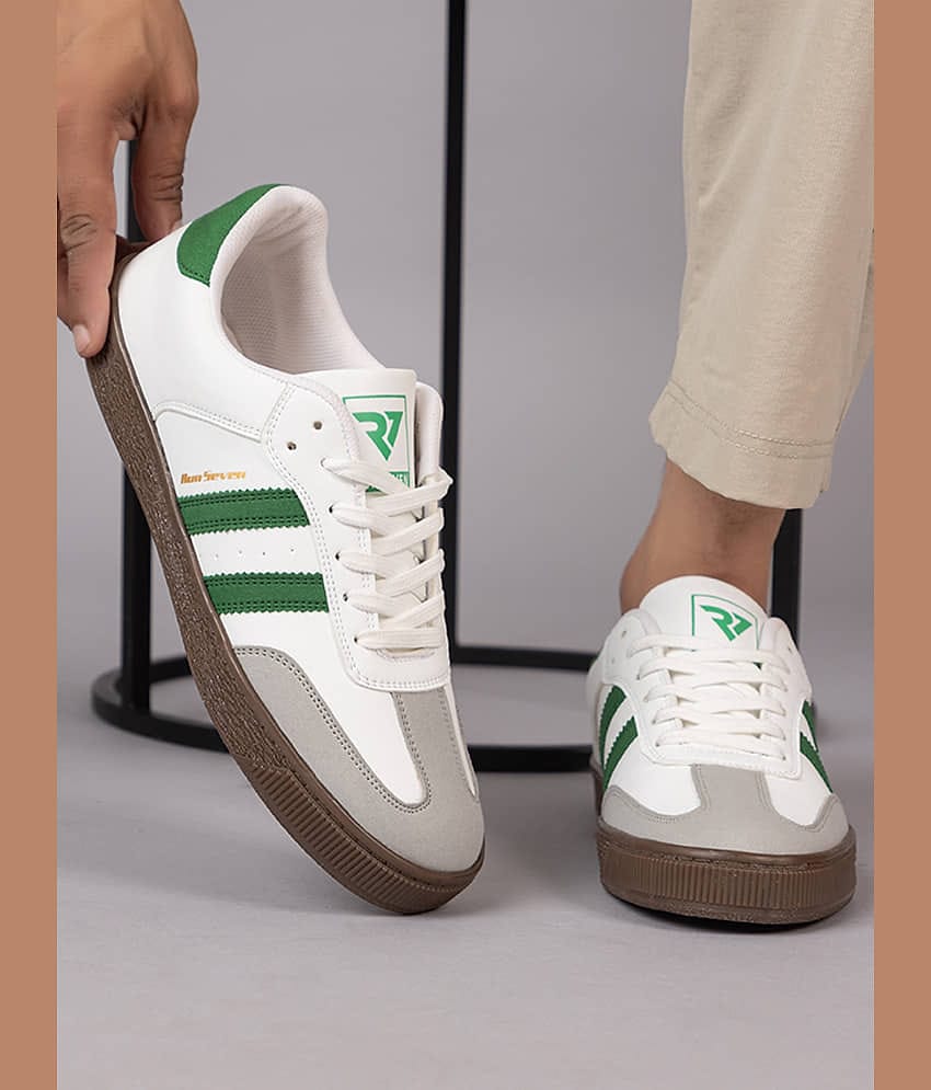 RUN SEVEN ( by GO21 ) Comfort|Summer|Trendy|Outdoor Green Men's Sneakers