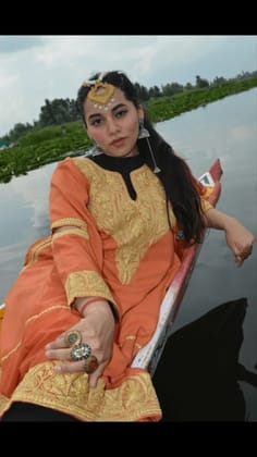 Peach Pashmina Winter Wrap (Pheran)Salwar, Potli and Mojis