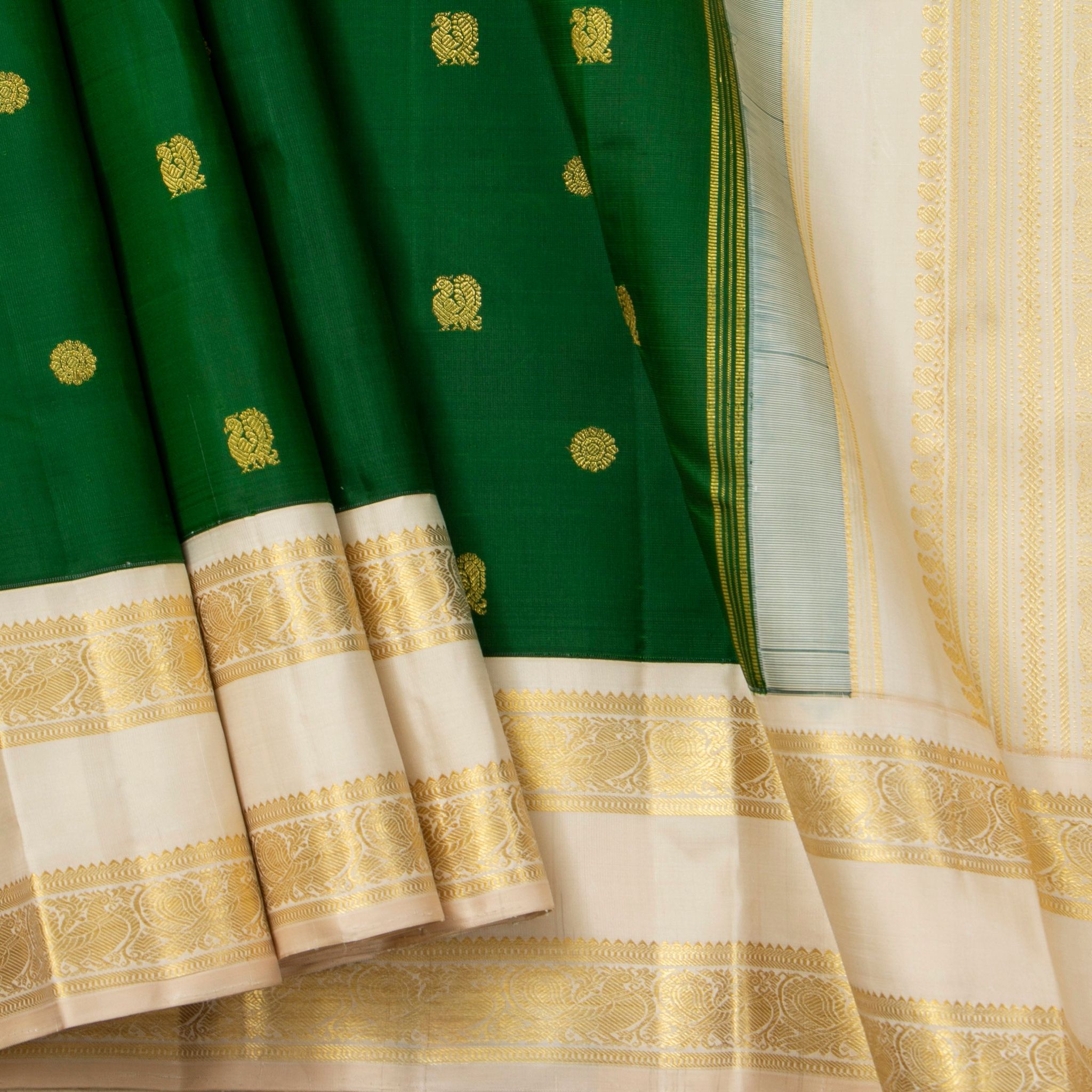 Bottle Green And Off White Kanchipuram Silk Saree With Rettai Pettu Border For Wedding Wear PV NYC 1623