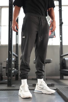 TECHNICAL LIGHTWEIGHT JOGGER  [BLACK]-XS [26"-28"]