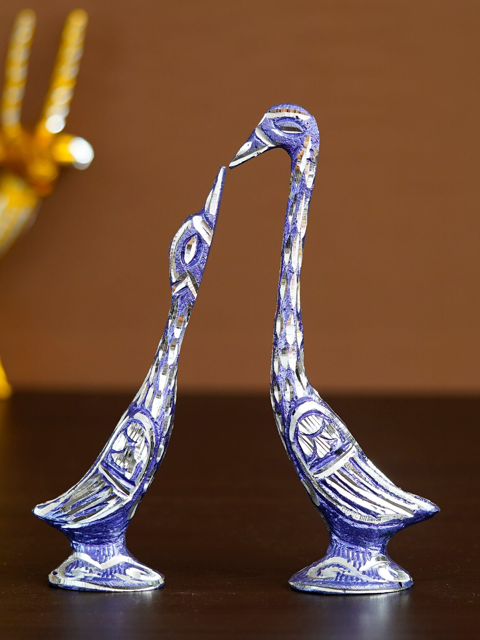 7 Inch Blue Kissing Swan Couple Handcrafted Decorative Figurine