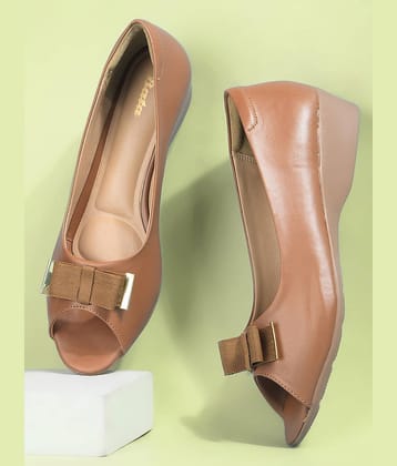 Bata Tan Women's Casual Ballerinas