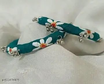 Shimmering Chic Bracelet & Bangles