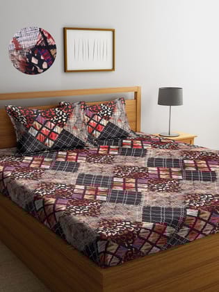 Black & Red Geometric 300 TC King Bedsheet with 2 Pillow Covers