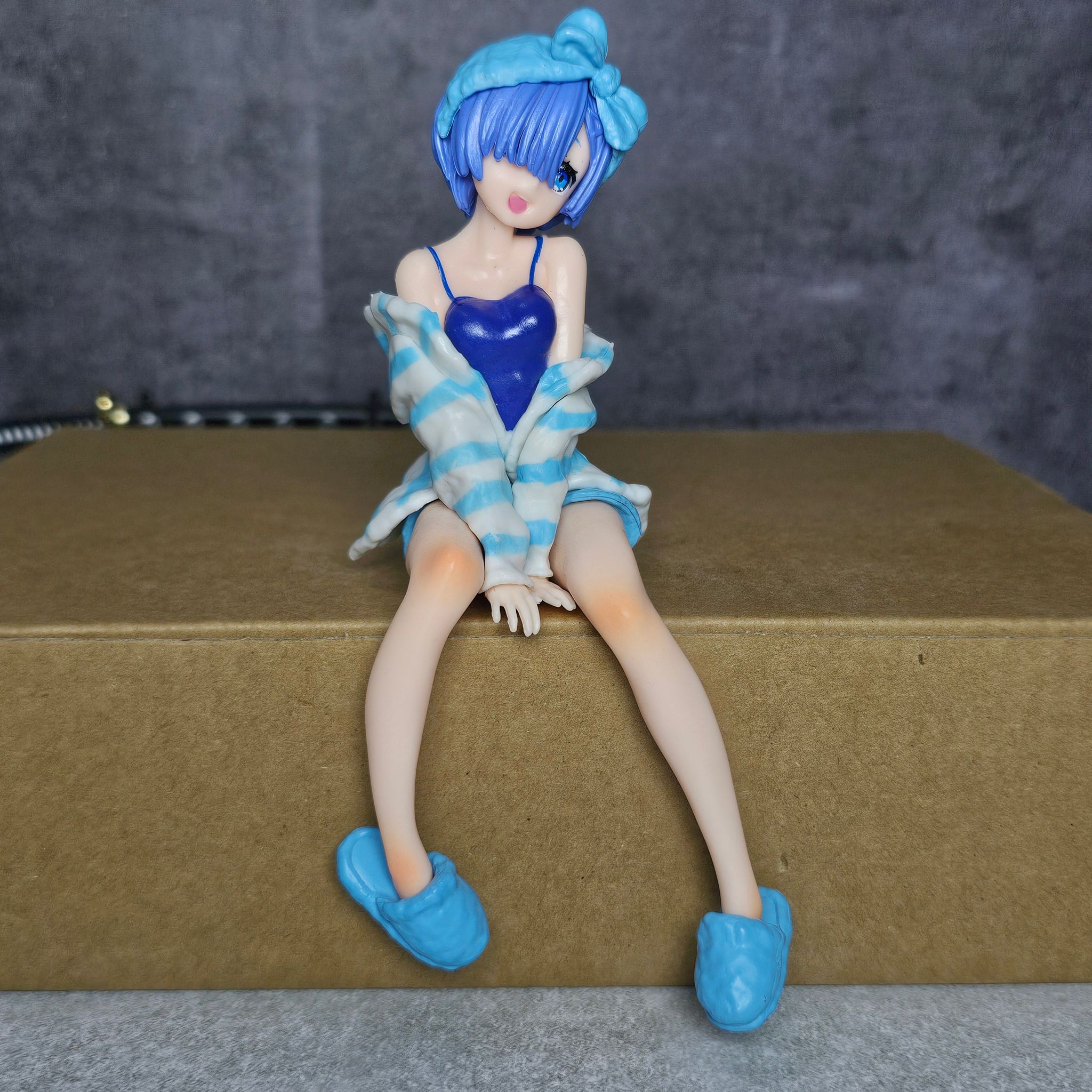 Elegant Sitting Anime Figure  (15 Cm)