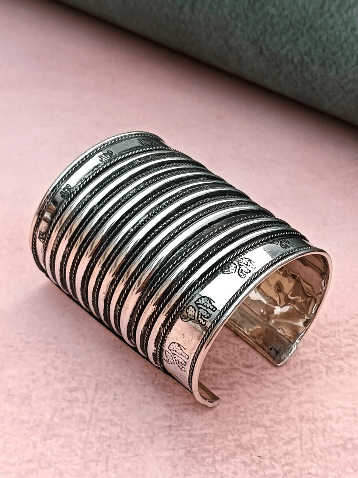 The Layered Ridged Wristlet Silver Handcuff