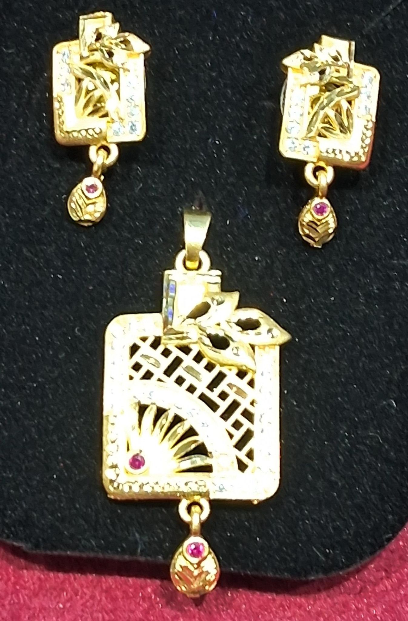 PENDANT SET GP
