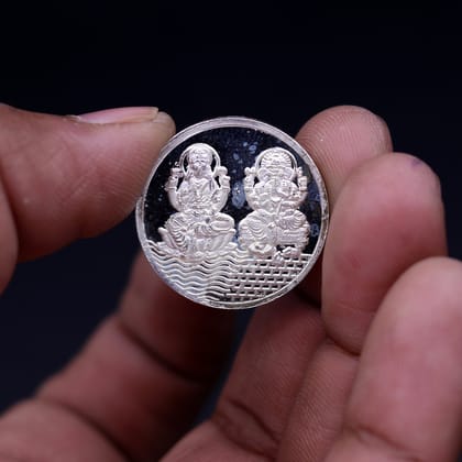 Pure solid 999 silver amazing Indian idol lord Ganesha Laxmi print 5 grams coin amazing gifting and collectible coin sst05