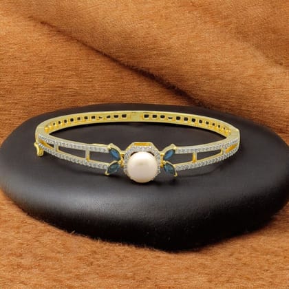 Sri Jagdamba Pearls  Royal Whisper Pearl Bracelet For Women Girls