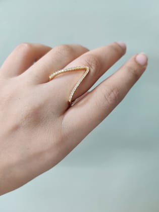 Lucia Ring-Adjustable / Gold