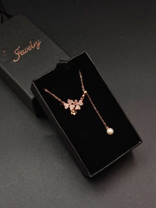 Twine Flowers Necklace