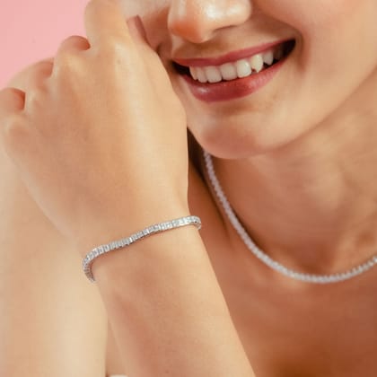 Sparkling Bliss Bracelet for Women with Zirconias