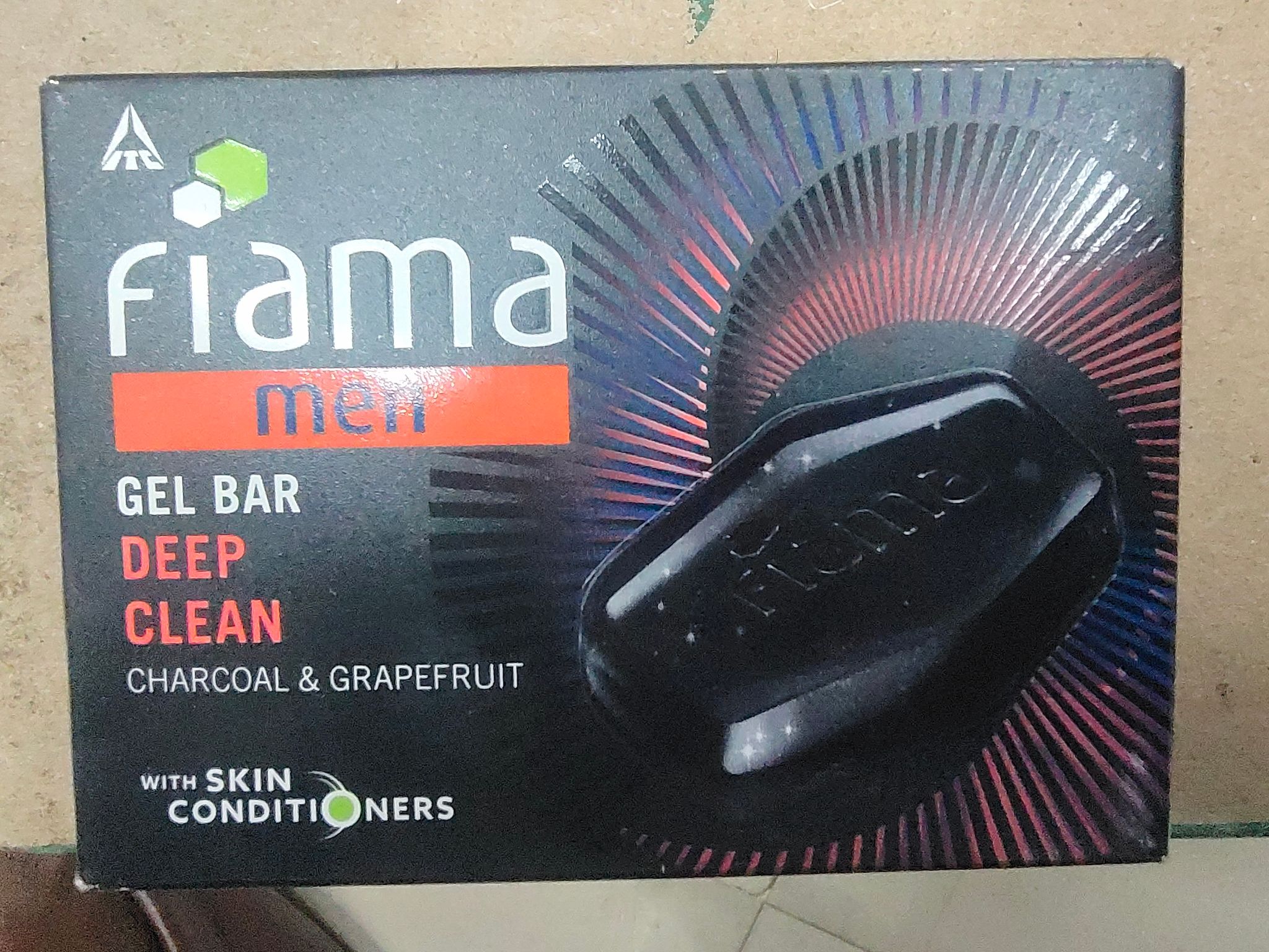 Fiama gel bathing bar deep clean charcoal and grapefruit