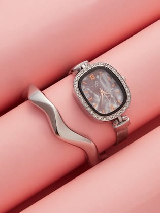 The-Textured-Square-Watch-With-Bracelet-Combo-Watch Combos