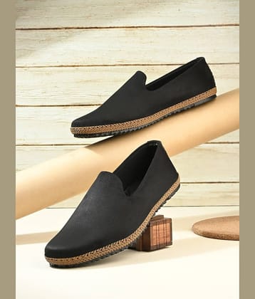 Rising Wolf Black Men's Slip on Shoes