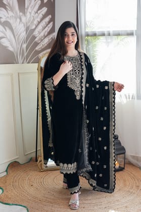Neeti Black Embroidered Suit Set-XXL