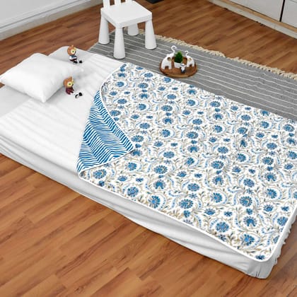 Blue and White Cambric Cotton 120 GSM Ultrasoft Reversible Single Baby Blanket for Babies-Kids / Blue and White / KTB-CM9004