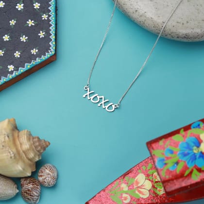 XoXo Pendant Necklace-Silver