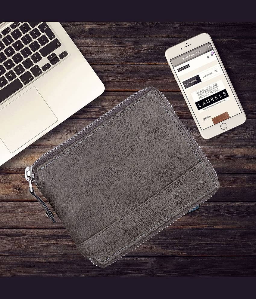 Laurels Leather Beige Casual Regular Wallet