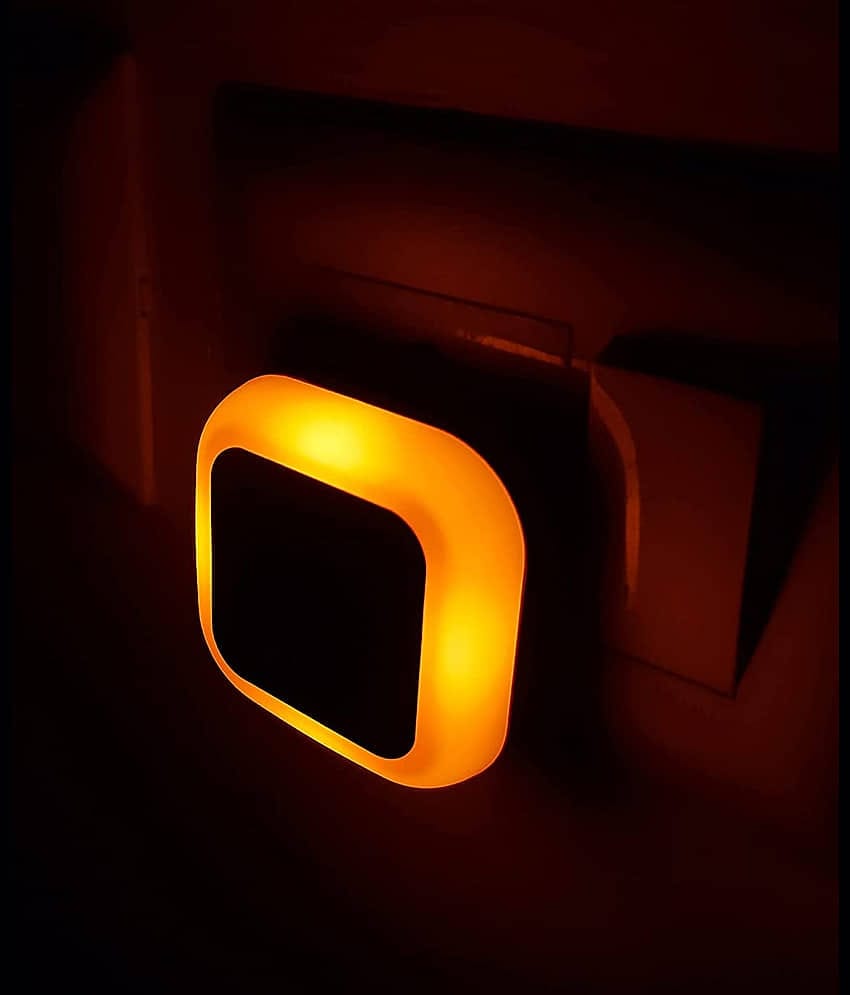 GEEO Attractive Automatic Motion Sensor Light Orange - Pack of 1