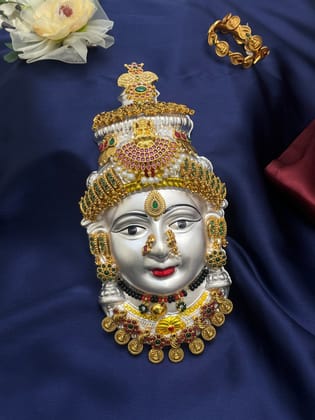 Lakshmi Idol 16
