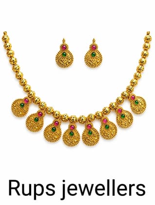 Necklace set