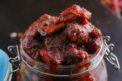 Bone Chicken Pickles 500 G