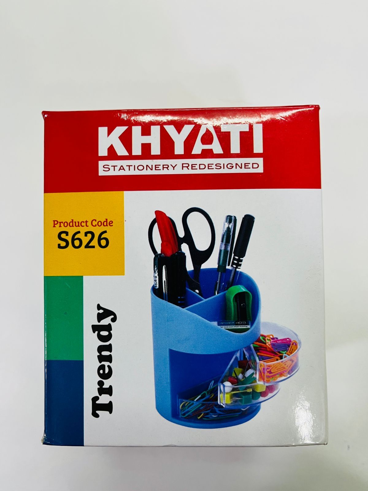 Trendy Pen Stand