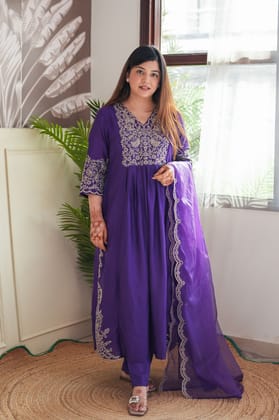 Neyah Purple Embroidred Suit Set-XL