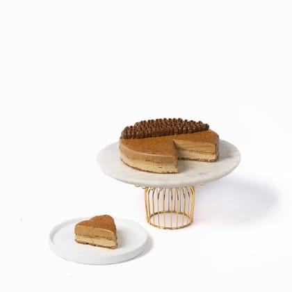 SALTED BUTTER CARAMEL & TOFFEE GELATO CAKE