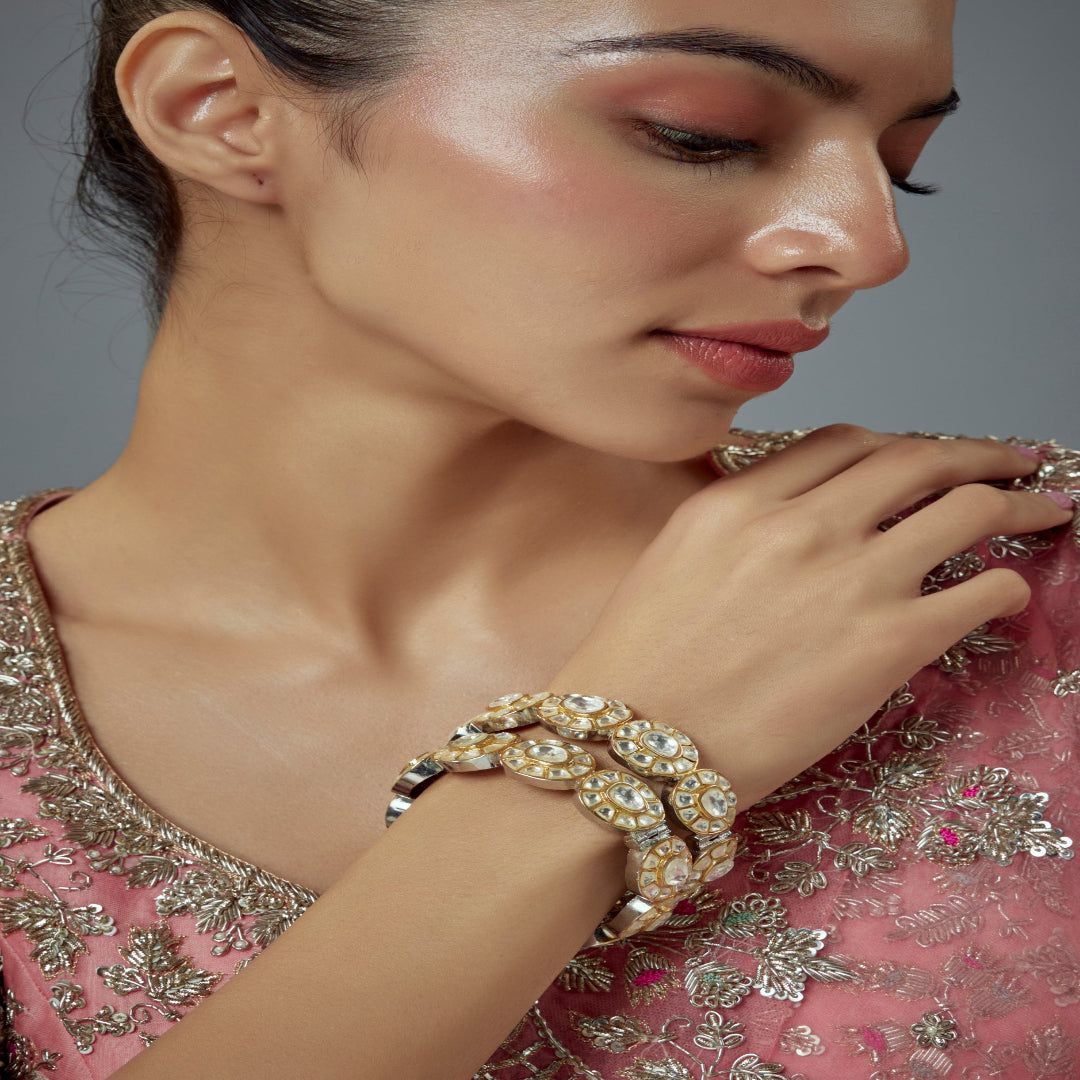 vivinia BY VIDHI MEHRA Saadgi Silver Plated Gold Kundan, Polki Womens Pair of bangles (2.4,2.6) - VB673