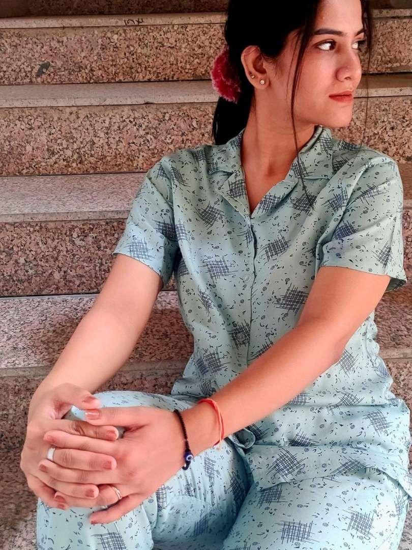 Klamotten Women's Printed Rayon Nightsuit N74Gs0