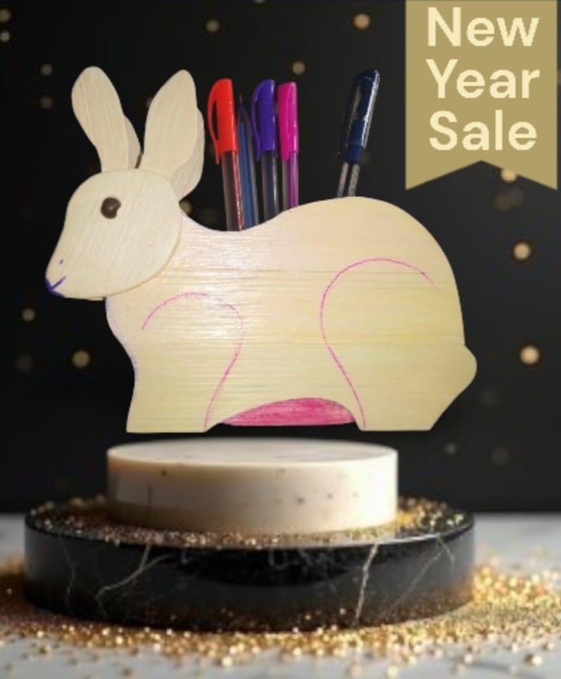 Rabit pen stand