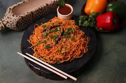 Veg Chilli Garlic Noodles