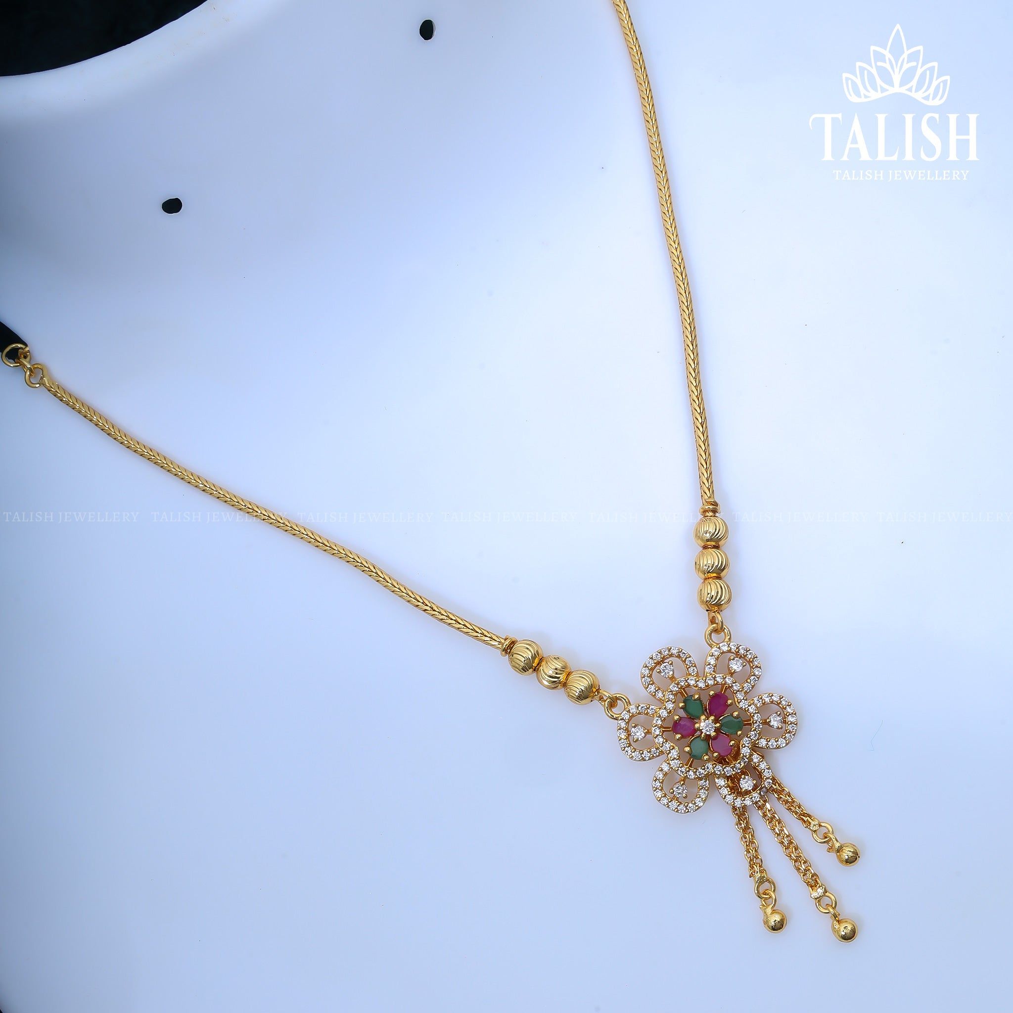 Trendy Premium Neckset With Studs